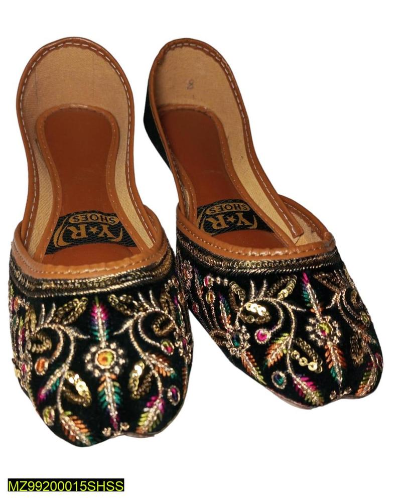 Women's Embroidered Khussa Pair Set